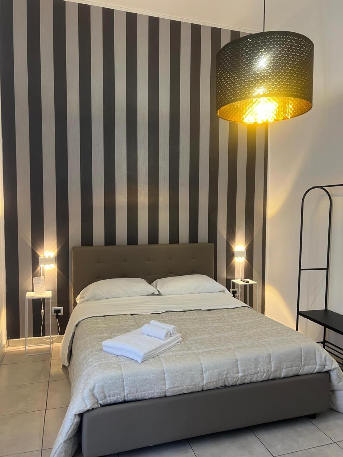 Suite Conte Poderico Naples Luaran gambar